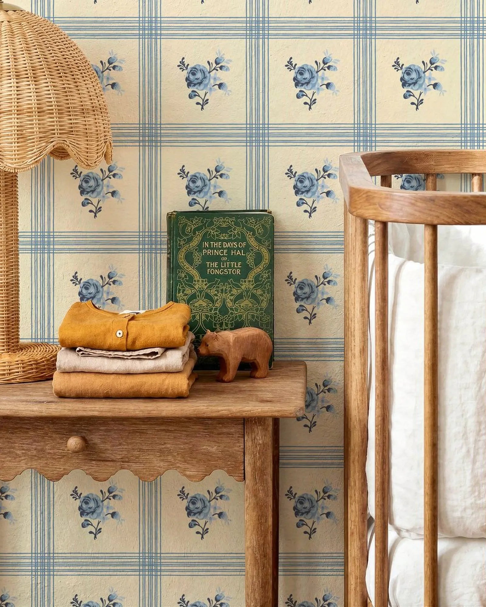 Papel Mural Cuadro Floral Azul Portis